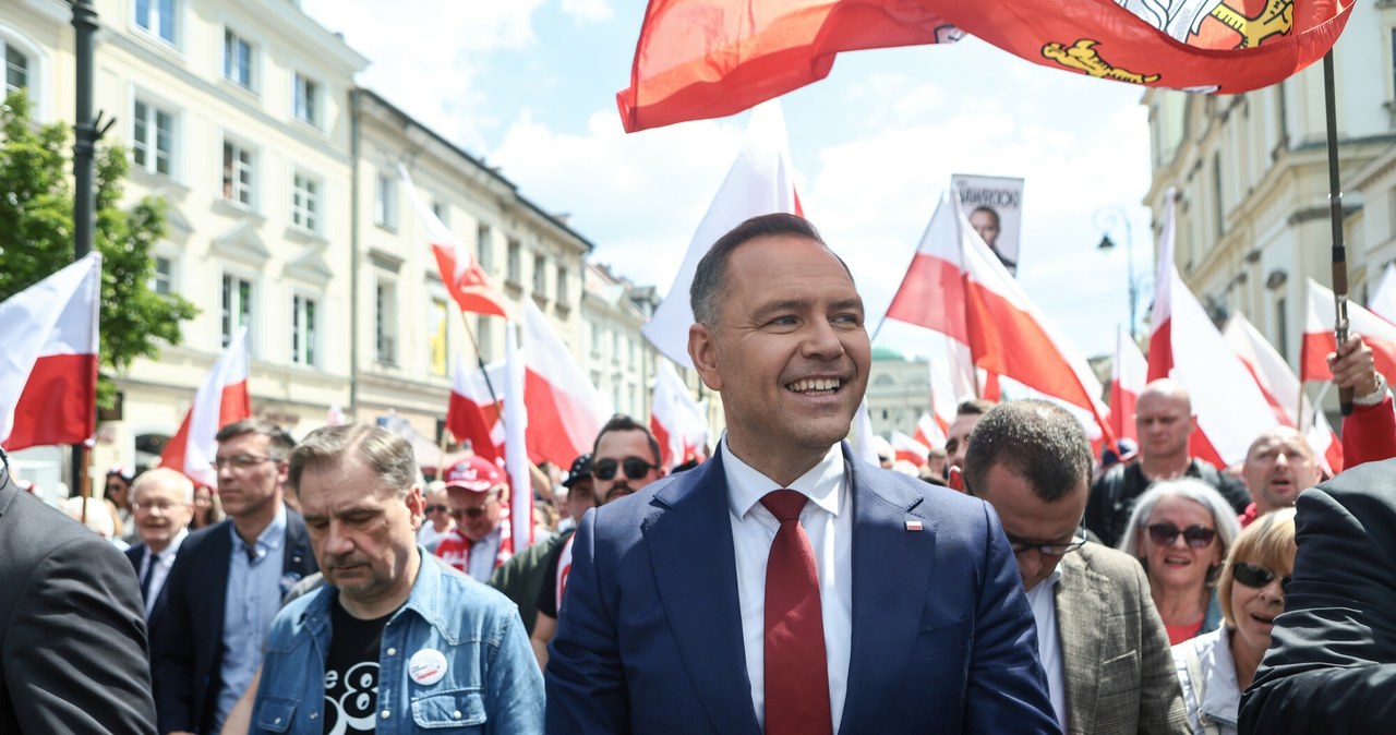 Nikt na obecnej polskiej scenie politycznej nie ma papierów na prowadzenie bardziej prospołecznej polityki niż PiS - pisze Rafał Woś. /Tomasz Jastrzębowski /Reporter