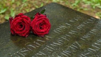 Nikt nie posługiwał się tą metodą. Potomkowie ofiar rzezi wołyńskiej pomogą w identyfikacji