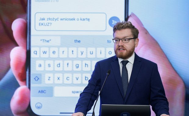 "Nikt nie wygasza mObywatela". Wiceminister obiecuje