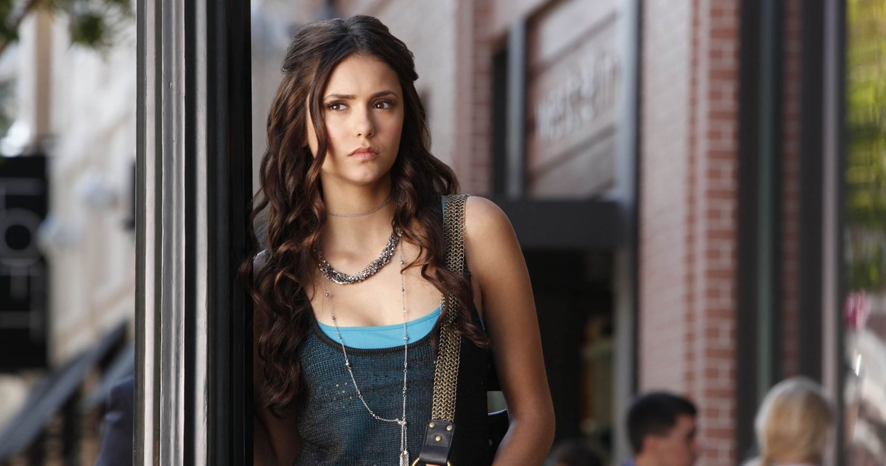 Nina Dobrev w "Pamiętnikach wampirów" /PLANET PHOTOS / Planet / Forum