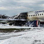Niskie kwalifikacje pilotów wśród możliwych przyczyn katastrofy samolotu Suchoj Superjet