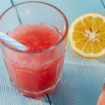 Niskokaloryczna i nawadniająca lemoniada bez cukru. Oto dlaczego warto zrobić ją z arbuza