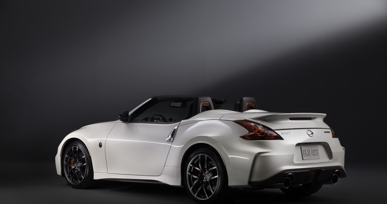 Nissan 370Z Nismo Roadster concept /Nissan