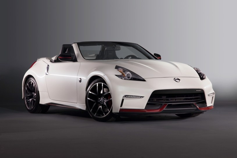 Nissan 370Z Nismo Roadster concept /Nissan