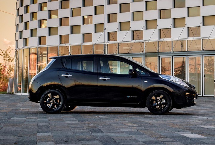 Nissan Leaf Black Edition /Informacja prasowa