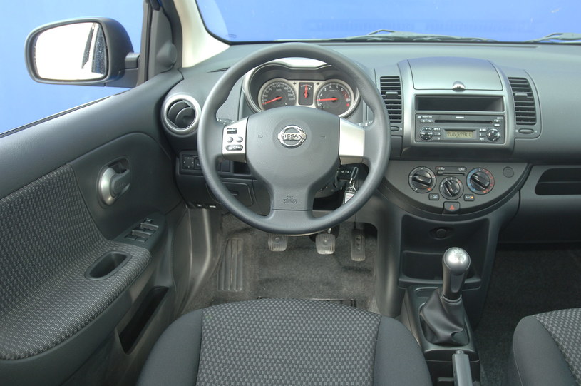 Nissan Note deska rozdzielcza /Motor