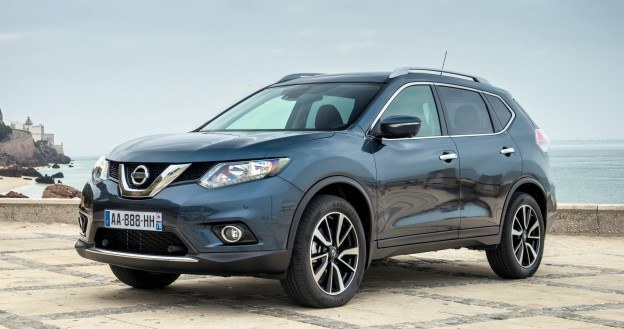 Nissan X-Trail (2015) /Nissan