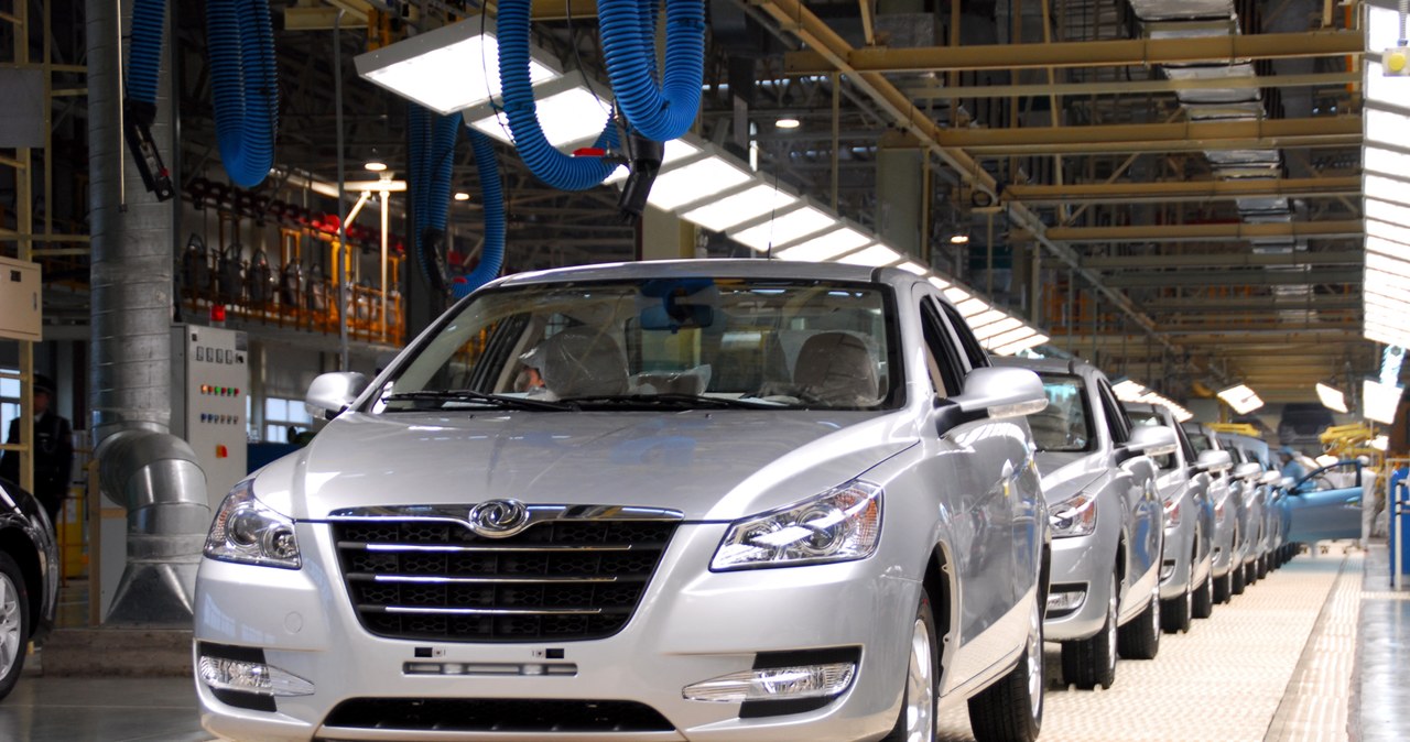 Nissan zamierza zwolnić 10 tys. osób na całym świecie. Przyczyną są problemy finansowe /WU HUI / Imaginechina / Imaginechina via AFP /AFP