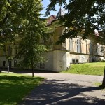 Niszczał przez lata. Pałac w Andrychowie odzyskuje dawny blask