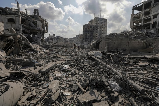Niszczenia w Strefie Gazy po izraelskich nalotach /MOHAMMED SABER  /PAP/EPA