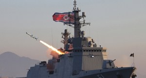 Niszczyciel Czoe Hjon w akcji. Wystrzelono pociski