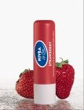 NIVEA Lip Care Strawberry o smaku i zapachu truskawek /materiały prasowe