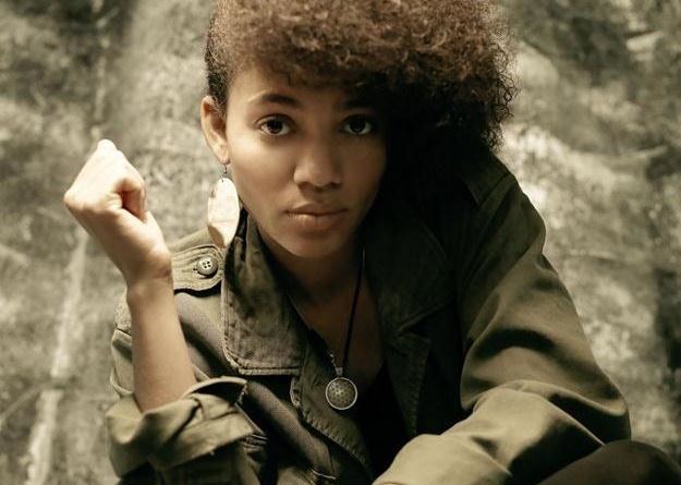 Nneka: "Nie ja jestem istotna, ale mój przekaz" /Sony Music