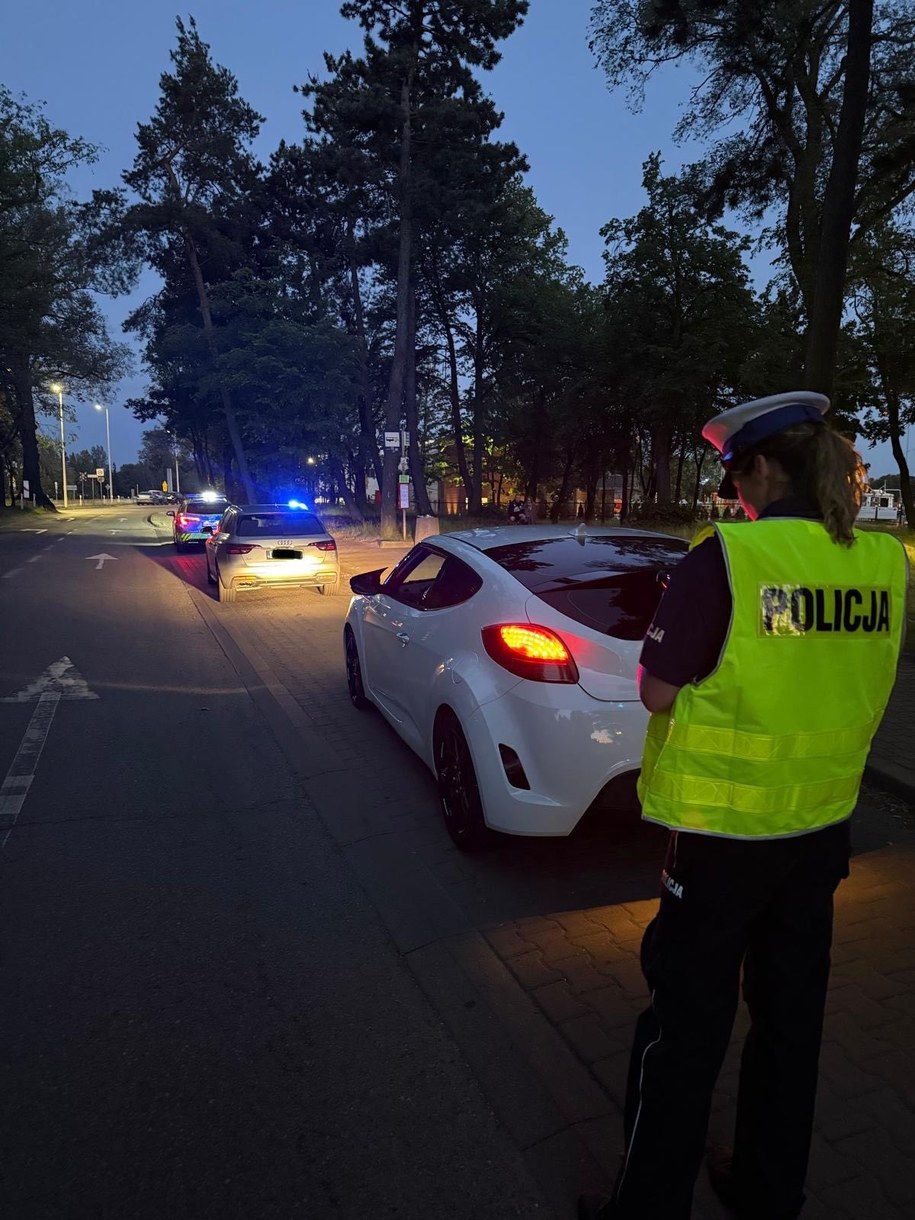 Nocna akcja policji w Gdańsku. Udaremniono nielegalne wyścigi, fot. Pomorska Policja /Facebook