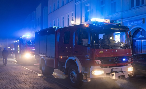 Nocna ewakuacja w Mysłowicach. Pijany lokator odkręcił kurek z gazem 