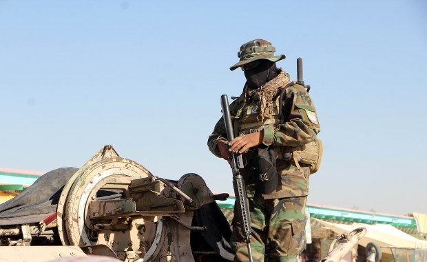 Nocna wymiana ognia, ostrzelane posterunki i ponad 250 ofiar