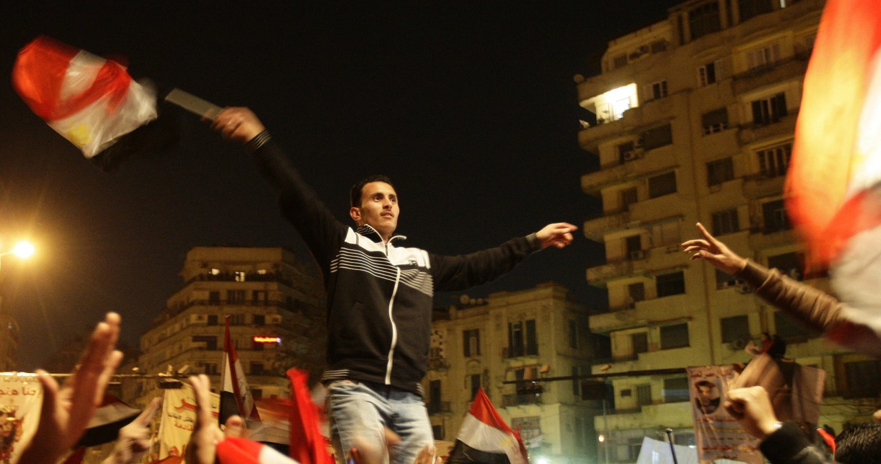 Nocne demonstracje w Kairze