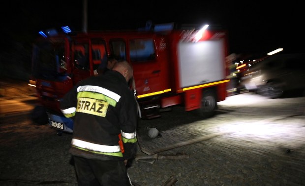 Nocne ewakuacje mieszkańców w Śląskiem 