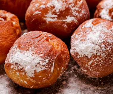 Nocne pączki z lodówki. Smakiem przebijają tradycyjne