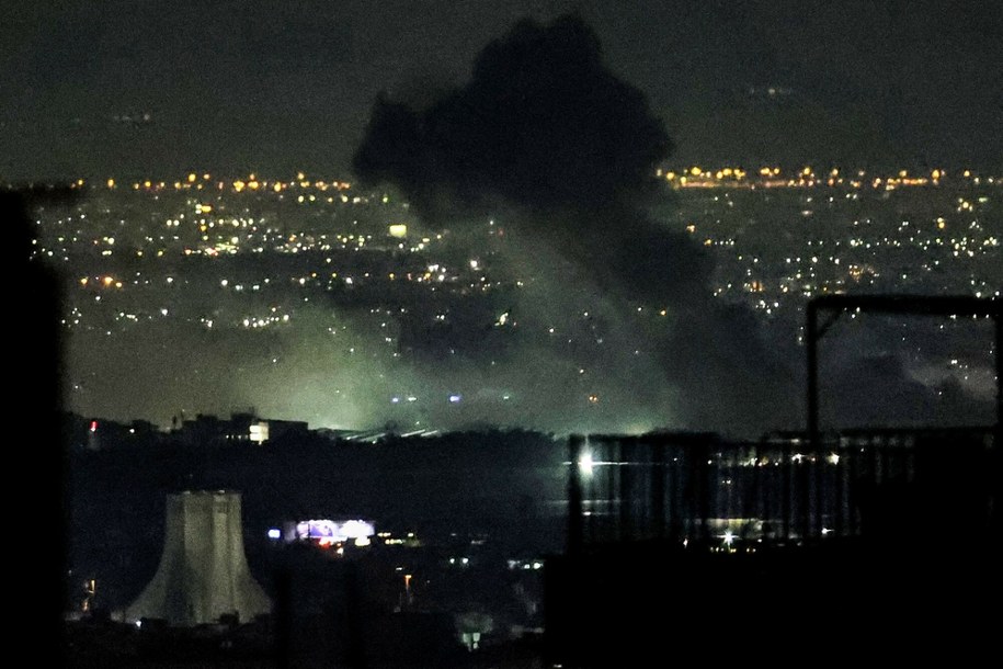 Nocne uderzenia na Teheran /ATTA KENARE/AFP/East News /East News