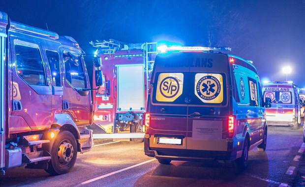 Nocny karambol w Warszawie. Zderzyło się kilkanaście aut