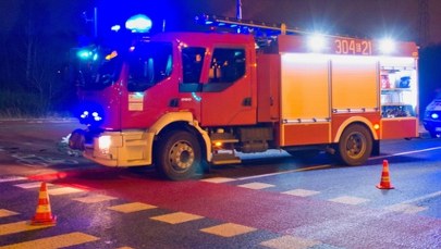 Nocny pożar hotelu nad jeziorem Ukiel