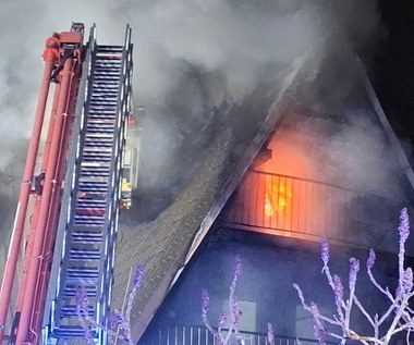 Nocny pożar hotelu w Wielkopolsce. Trwa dogaszanie budynku