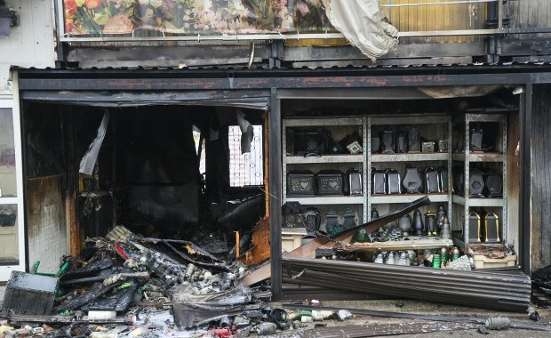 Nocny pożar sklepów w Warszawie. Jest zarzut dla 36-latka