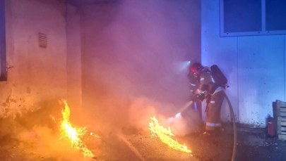 Nocny pożar w tartaku w Nowych Bielicach koło Koszalina