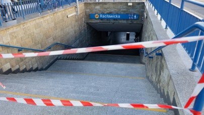 Nocny pożar w warszawskim metrze. Są duże utrudnienia