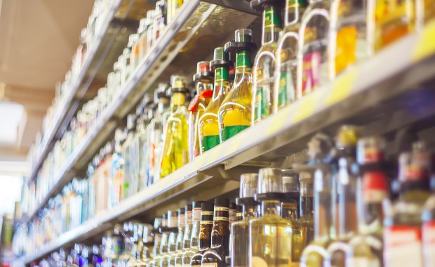 Nocny zakaz sprzedaży alkoholu w Krakowie. Radni podejmą decyzję