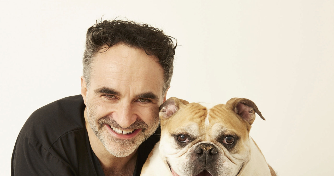 Noel Fitzpatrick to słynny na świecie bioniczny weterynarz /materiały prasowe