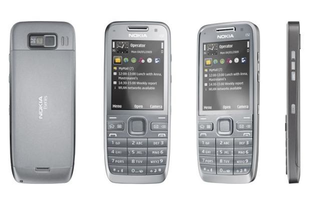Nokia E52 jest najpopularniejszym telefonem w Polsce /materiały prasowe