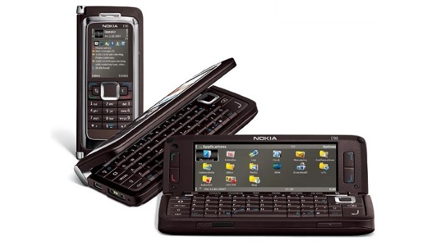 Nokia E90 Communicator /materiały prasowe