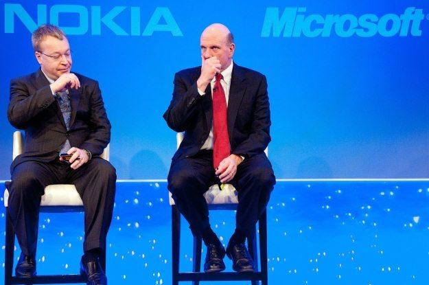 Nokia już jest w partnerstwie z Microsoftem - czy twórcy Windows kupią  fińską firmę /AFP