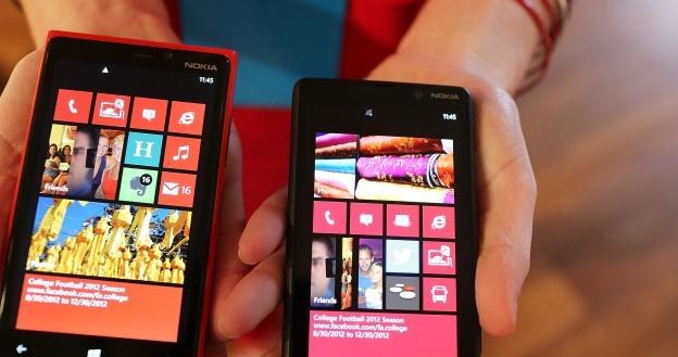 Nokia Lumia 920 i 820 godnie zastąpią swoje poprzedniczki /AFP