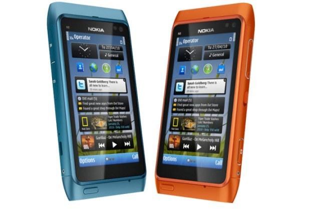 Nokia N8 - jeden z przecenionych smartfonów Nokii /materiały prasowe