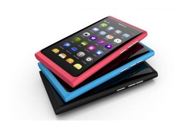 Nokia N9 debiutuje z systemem MeeGo, z którym nie wiadomo, co się stanie /materiały prasowe