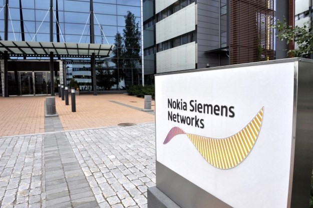 Nokia Networks powstała po wykupieniu przez Nokię udziałów firmy Siemens w Nokia Siemens Networks /AFP