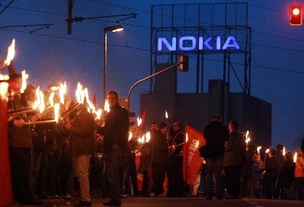 Nokia nie może zaliczyć ostatniego kwartału do udanych /AFP