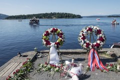 Norewgowie uczcili pamieć zamordowanych: