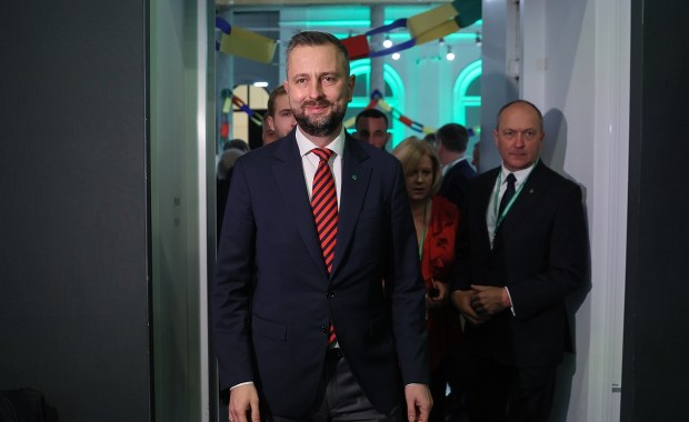 "Normalsi" albo "oszołomy" od Brauna. Kosiniak-Kamysz kreśli wizję na 2027 r.