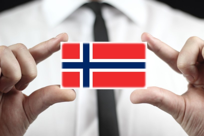 Norwegia wprowadziła płacę minimalną dla zagranicznych kierowców autobusów i ciężarówek /123RF/PICSEL