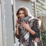 uroda Nosisz szalik w ten sposób? Nieświadomie dodajesz sobie lat