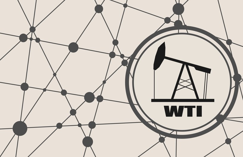 Notowania ropy WTI runęły nawet poniżej 7 dol. za baryłkę /123RF/PICSEL