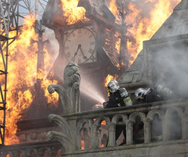 "Notre-Dame płonie": Niezabliźniona rana [recenzja]