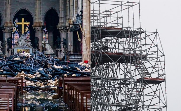 Notre Dame po pożarze. Ogień został zaprószony przez przypadek [ZAPIS RELACJI]