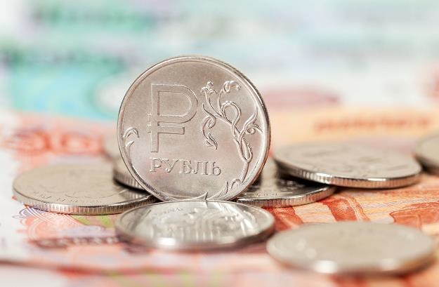 Notuje się duże wahania kursu rosyjskiego rubla wobec euro i dolara /&copy;123RF/PICSEL