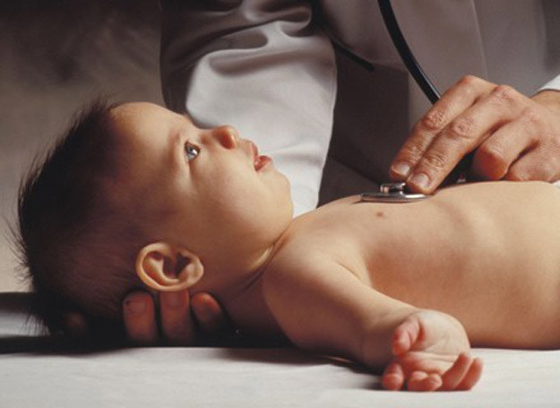 Notuje się gwałtowny wzrost zachorowań na odrę. Dlaczego więc rodzice nie chcą szczepić dzieci? /123RF/PICSEL
