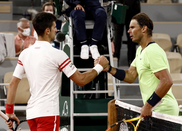 Novak Djokovic i Rafael Nadal /YOAN VALAT  /PAP/EPA